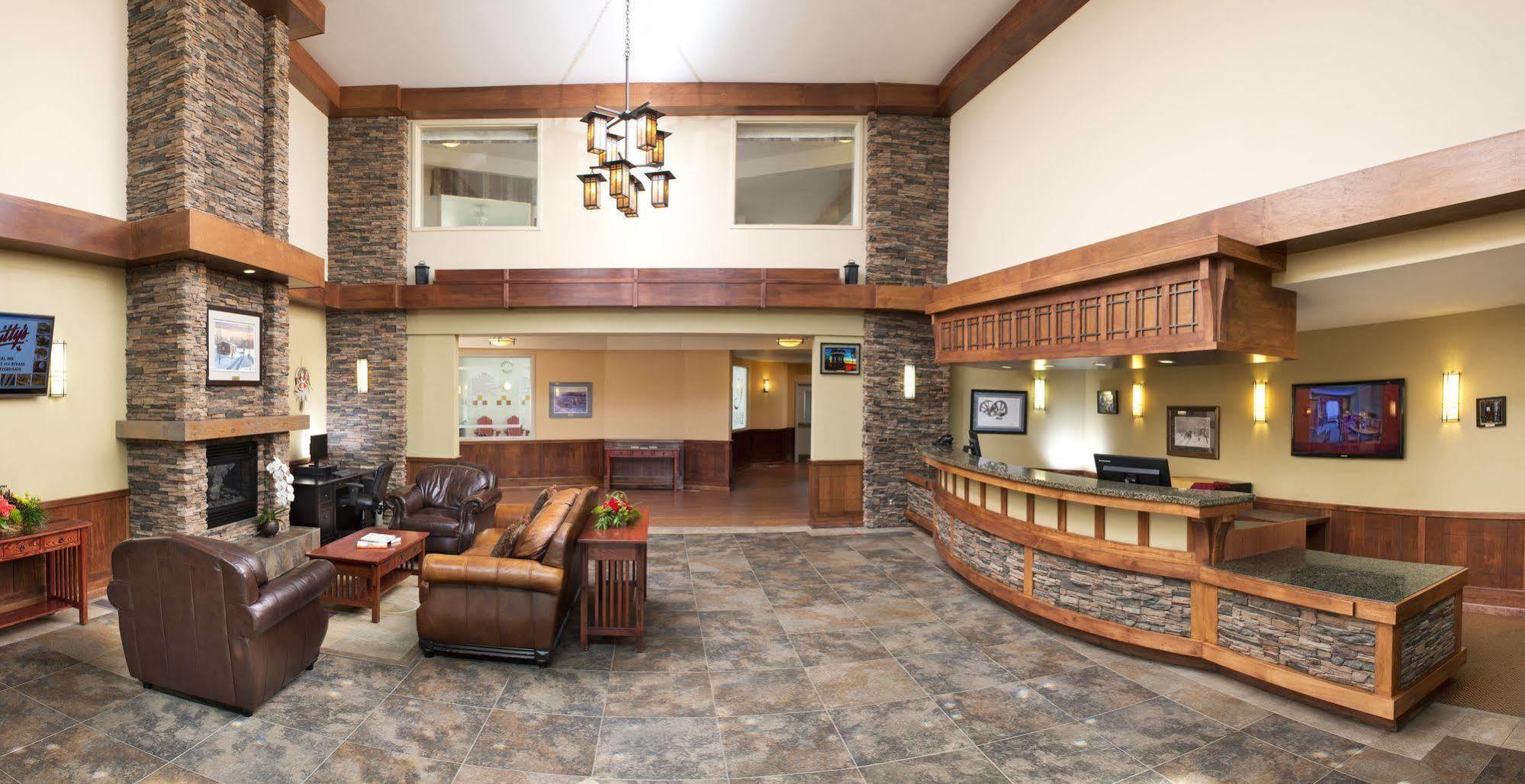 Gold Eagle Lodge North Battleford Ngoại thất bức ảnh
