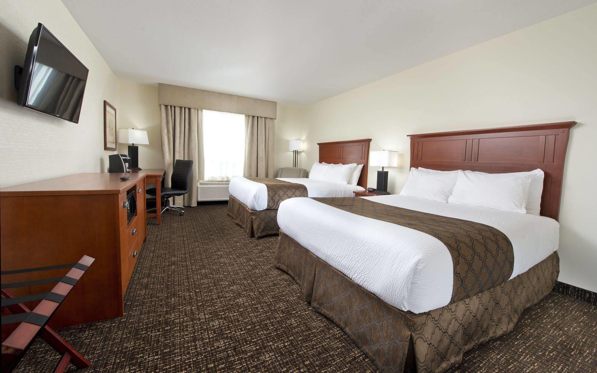 Gold Eagle Lodge North Battleford Ngoại thất bức ảnh